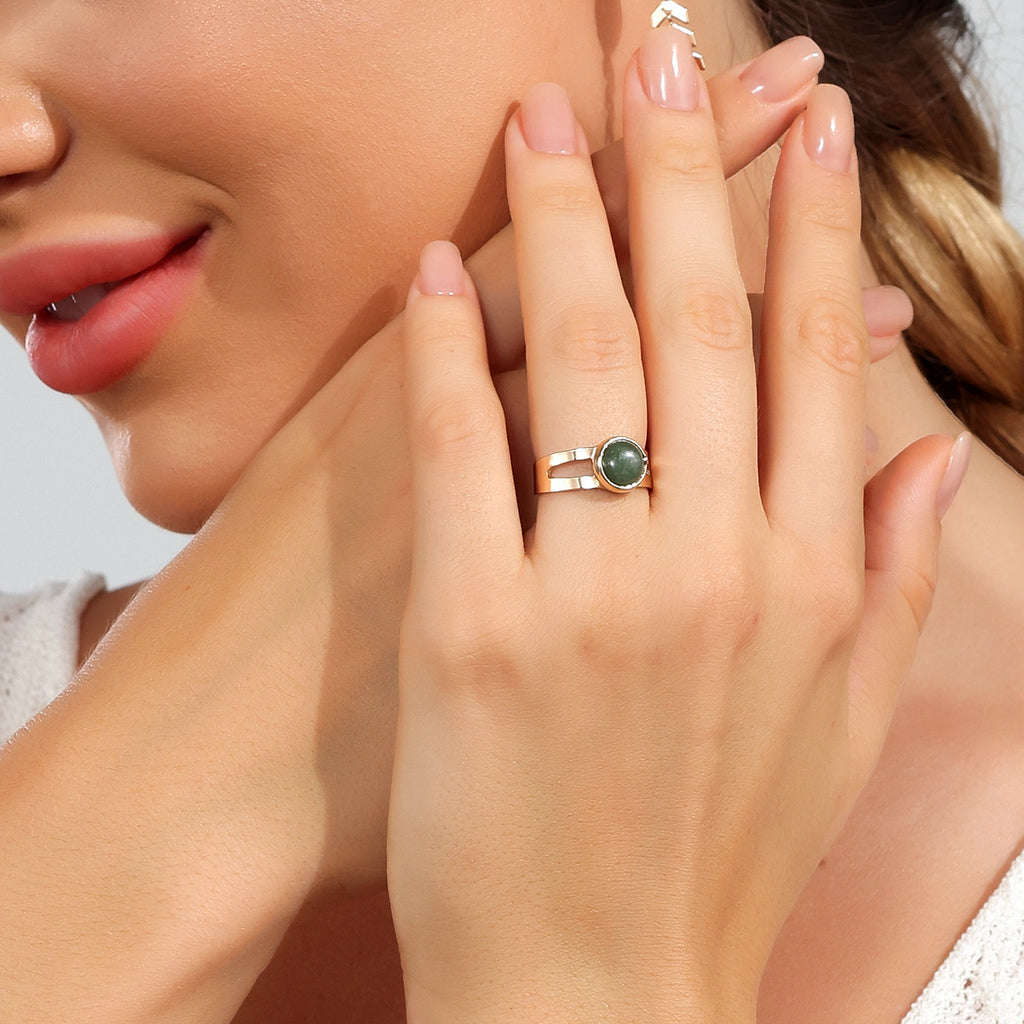 Green Natural Stone Inlaid Retention Copper-plated Gold Retro Personalized Ring